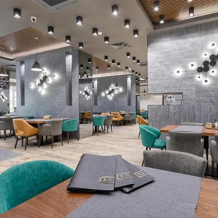 Jitomir 4* מונטנה