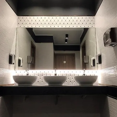 Hotel Jitomir Montana