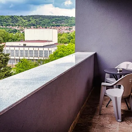Jitomir Hotel Montana