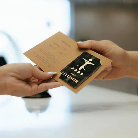 Jitomir 호텔 몬타나