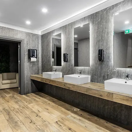 Jitomir מונטנה