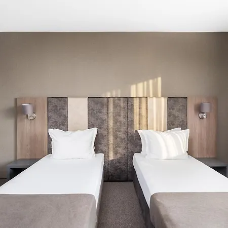 Jitomir Hotel
