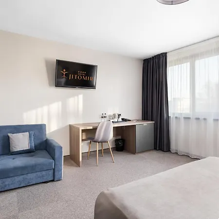 Jitomir מונטנה