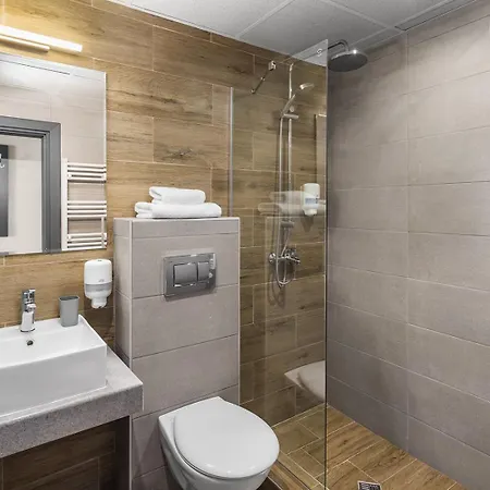 Jitomir מונטנה