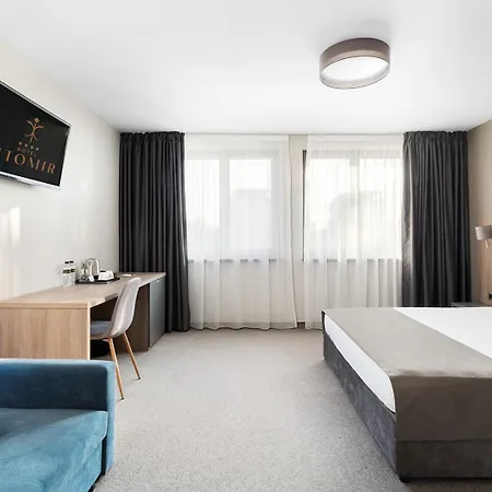 Jitomir 4* מונטנה