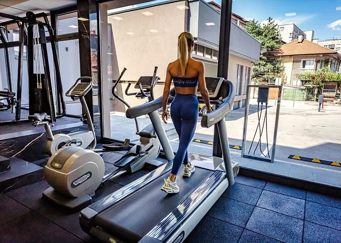 Hotel Jitomir Montana