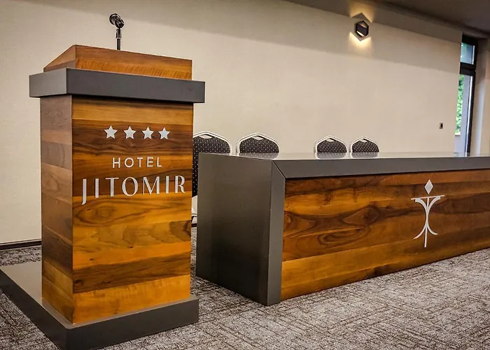 Jitomir Hotel Montana