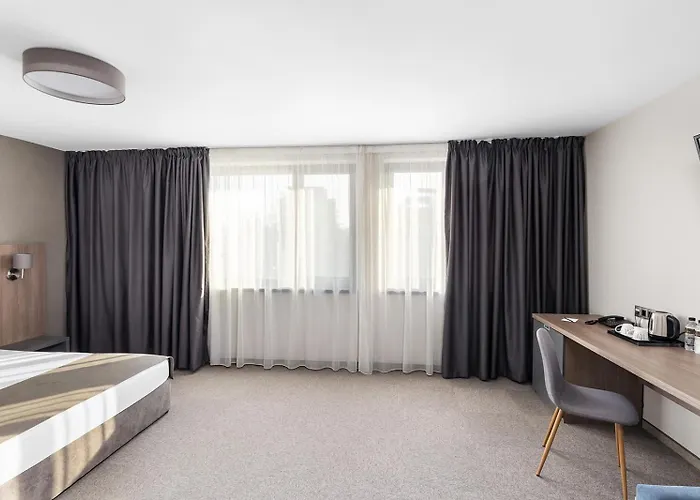 Jitomir Hotel Montana